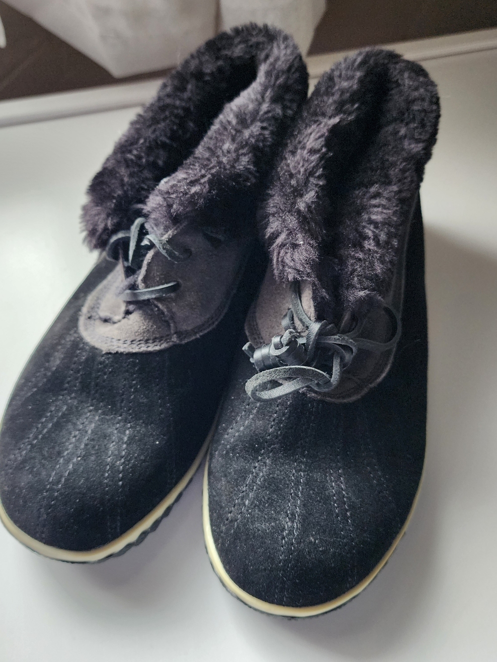 Sperry Black Faux-Fur Lined Winter Slip-On Boots